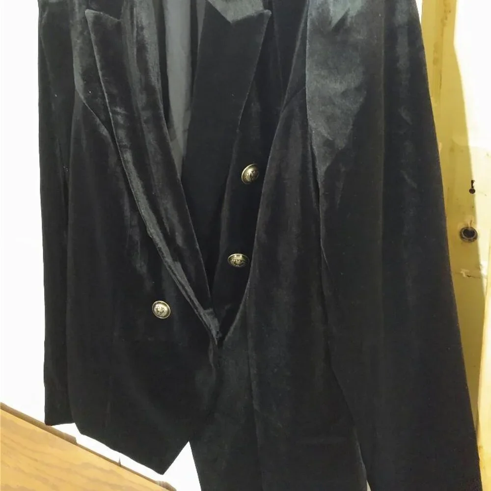 Venus Black Velvet Blazer - Size 14